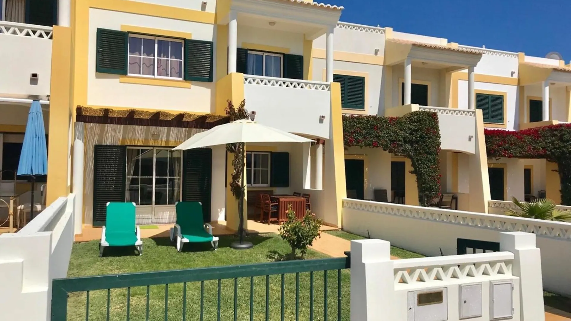 Family-Friendly Villa In Benagil Portugal